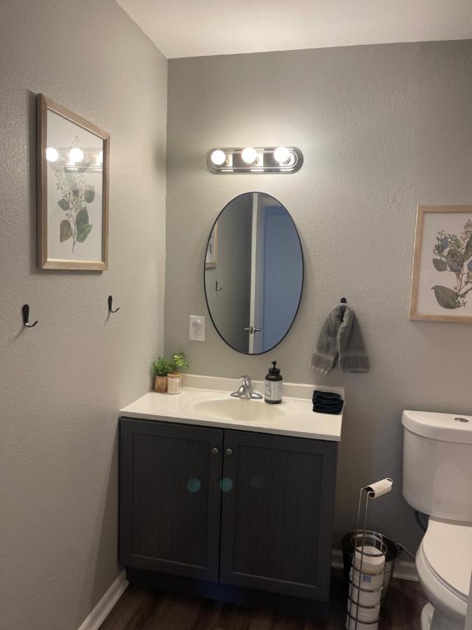 The Deannie Apt #6 - Simple And Homey 2Bd W/ Wifi Hamilton Exterior photo