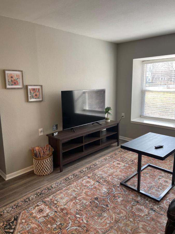 The Deannie Apt #6 - Simple And Homey 2Bd W/ Wifi Hamilton Exterior photo