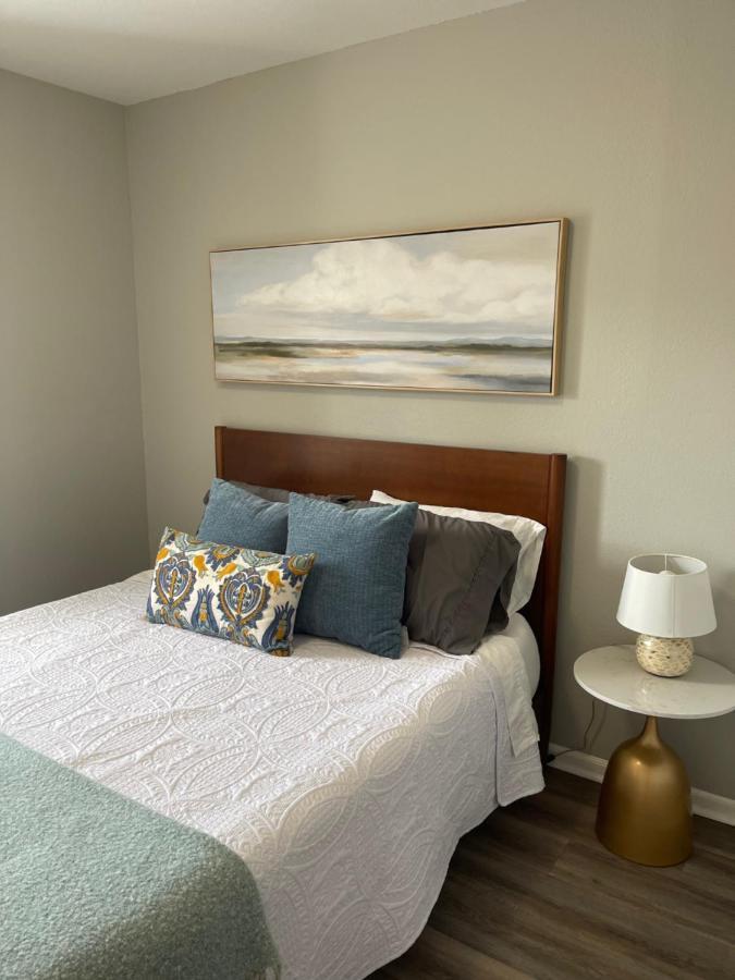 The Deannie Apt #6 - Simple And Homey 2Bd W/ Wifi Hamilton Exterior photo
